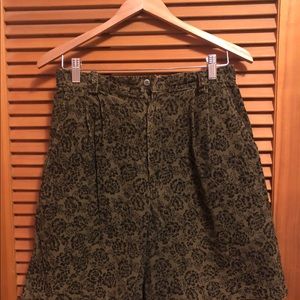 Lightweight corduroy coulottes